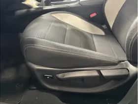 Toyota Avensis (2016) thumbnail 10