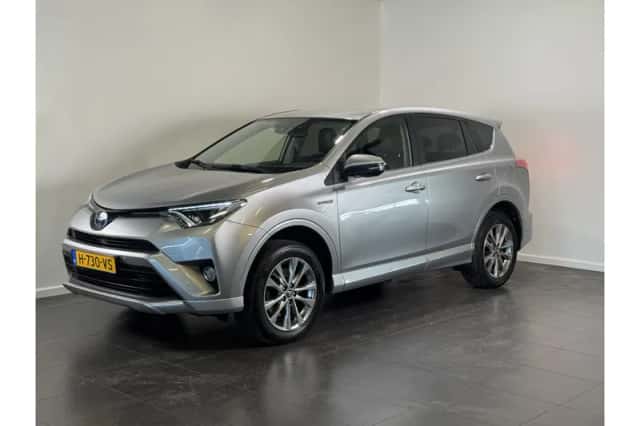 Toyota RAV4 (2017) thumbnail 1