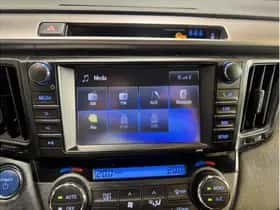 Toyota RAV4 (2017) thumbnail 18