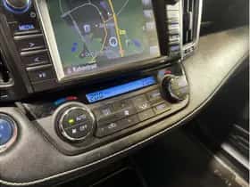 Toyota RAV4 (2017) thumbnail 21