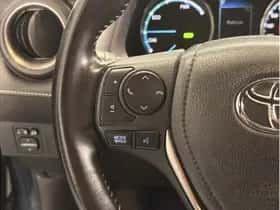 Toyota RAV4 (2017) thumbnail 17