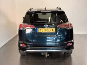 Toyota RAV4 (2017) thumbnail 5