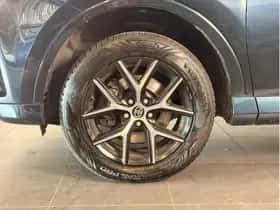 Toyota RAV4 (2017) thumbnail 6