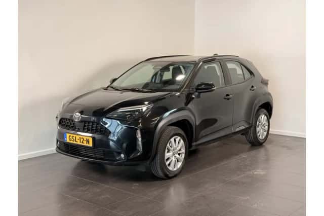 Toyota Yaris Cross (2024) thumbnail 1