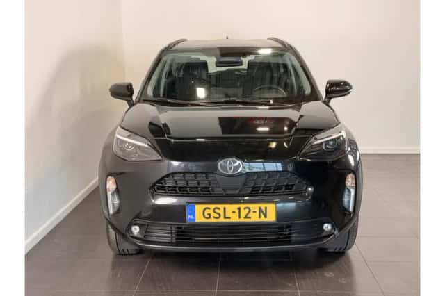 Toyota Yaris Cross (2024) thumbnail 2