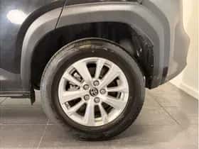 Toyota Yaris Cross (2024) thumbnail 3