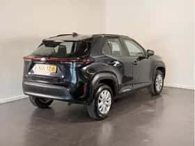 Toyota Yaris Cross (2024) thumbnail 4
