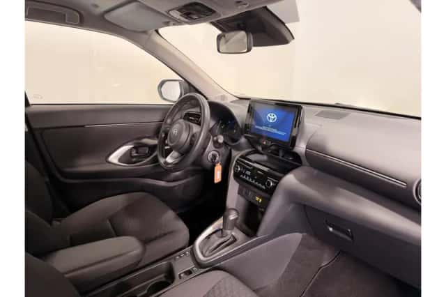Toyota Yaris Cross (2024) thumbnail 6