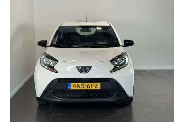 Toyota Aygo X (2024) thumbnail 3