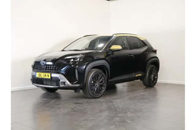 Toyota Yaris Cross (2024) thumbnail 1