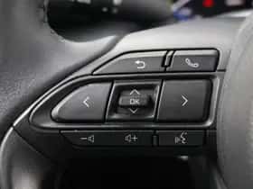 Toyota Yaris Cross (2024) thumbnail 16