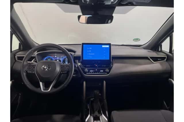 Toyota Corolla (2025) thumbnail 2