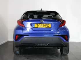 Toyota C-HR (2023) thumbnail 5