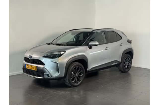 Toyota Yaris Cross (2024) thumbnail 1