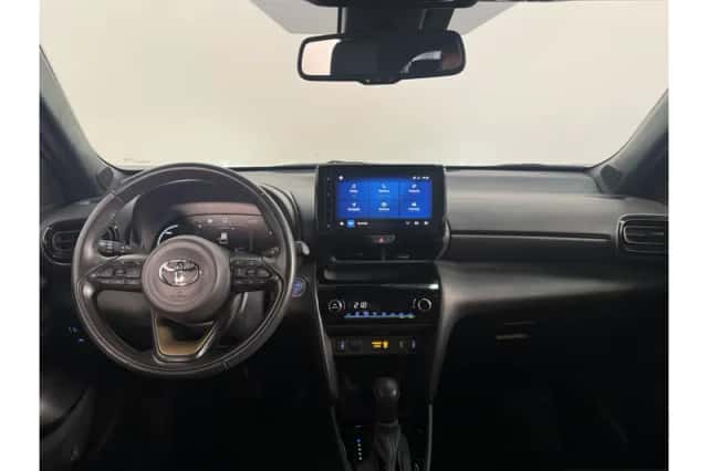 Toyota Yaris Cross (2024) thumbnail 2