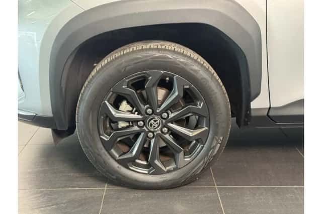 Toyota Yaris Cross (2024) thumbnail 4
