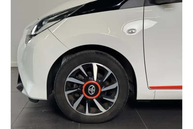 Toyota Aygo (2019) thumbnail 4