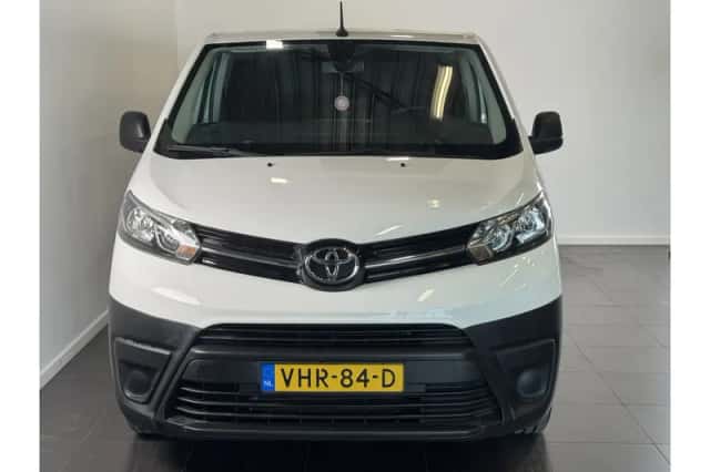 Toyota Proace (2020) thumbnail 2