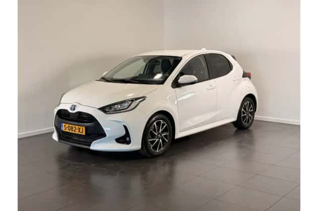 Toyota Yaris (2023) thumbnail 1