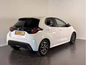 Toyota Yaris (2023) thumbnail 3