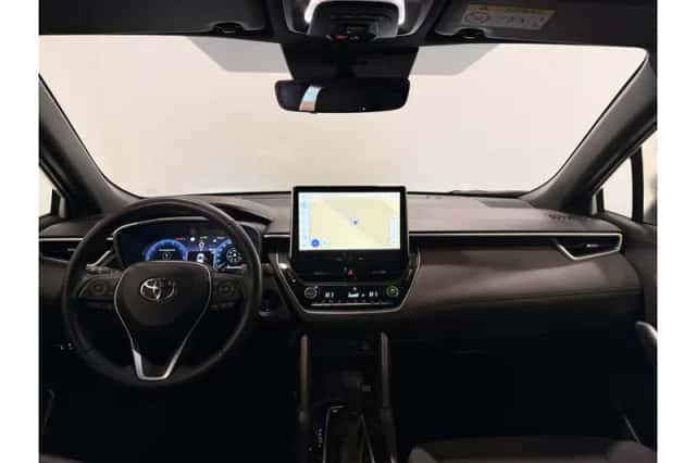 Toyota Corolla (2024) thumbnail 2