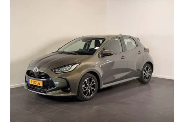 Toyota Yaris (2021) thumbnail 1