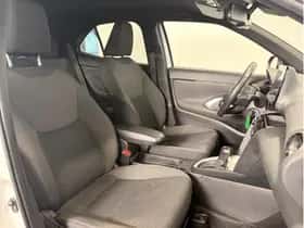Toyota Yaris Cross (2022) thumbnail 7