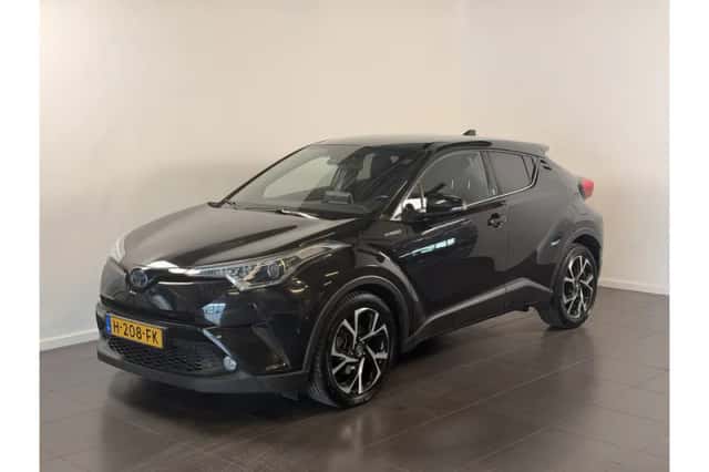 Toyota C-HR (2019) thumbnail 1