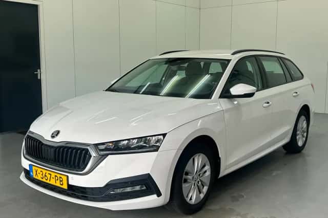 Škoda Octavia (2024) thumbnail 1