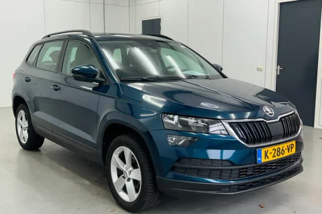 Škoda Karoq (2021) thumbnail 2