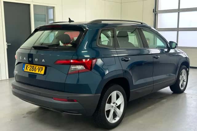 Škoda Karoq (2021) thumbnail 3