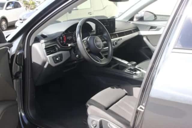 Audi A4 (2020) thumbnail 3