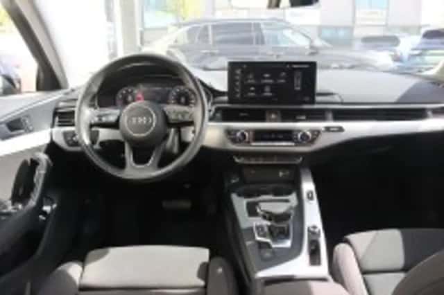 Audi A4 (2020) thumbnail 4