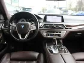 BMW 7-Serie (2016) thumbnail 4