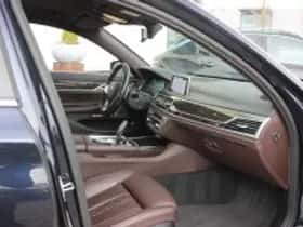 BMW 7-Serie (2016) thumbnail 5