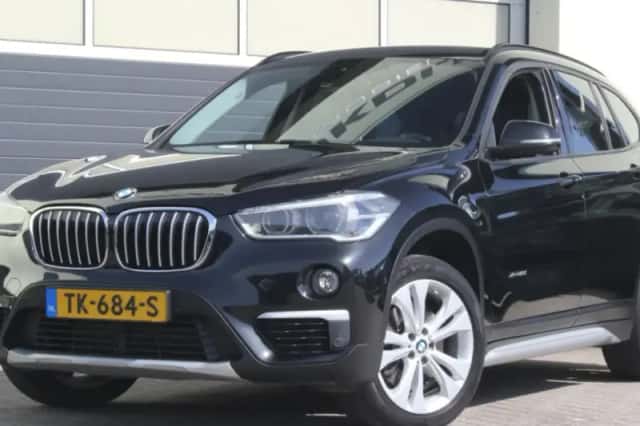 BMW X1 (2017) thumbnail 1