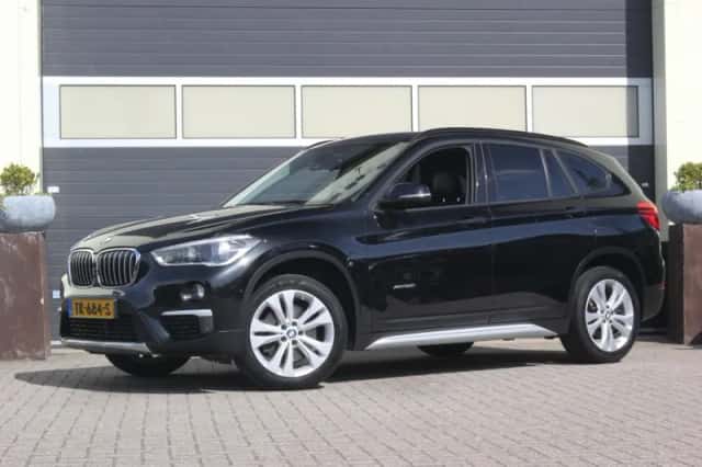 BMW X1 (2017) thumbnail 5