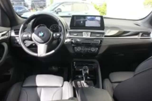 BMW X1 (2020) thumbnail 4