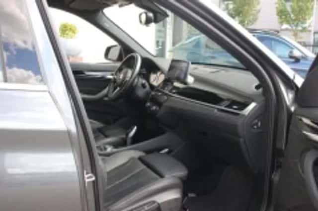 BMW X1 (2020) thumbnail 5