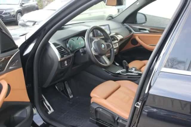 BMW X3 (2019) thumbnail 3