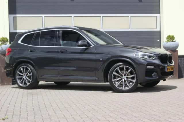BMW X3 (2018) thumbnail 6