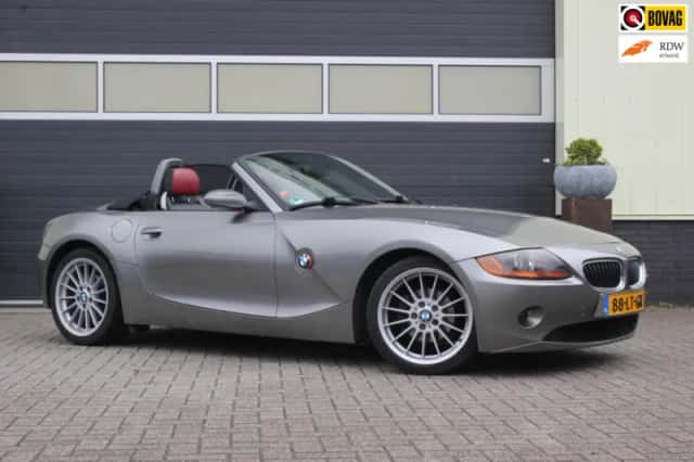 BMW Z4 (2003) thumbnail 2