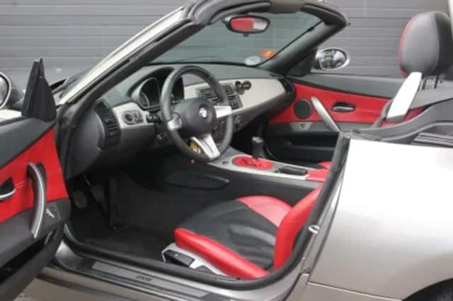BMW Z4 (2003) thumbnail 3
