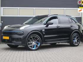 Lynk & Co 01 (2022) thumbnail 2