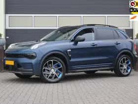 Lynk & Co 01 (2023) thumbnail 2