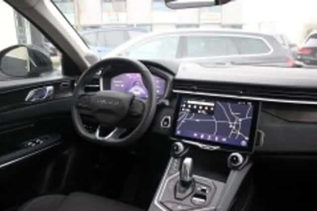 Lynk & Co 01 (2023) thumbnail 4