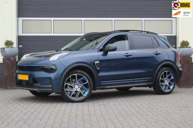 Lynk & Co 01 (2023) thumbnail 2