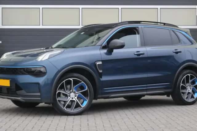 Lynk & Co 01 (2023) thumbnail 1