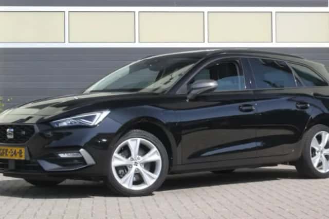 SEAT Leon (2021) thumbnail 1