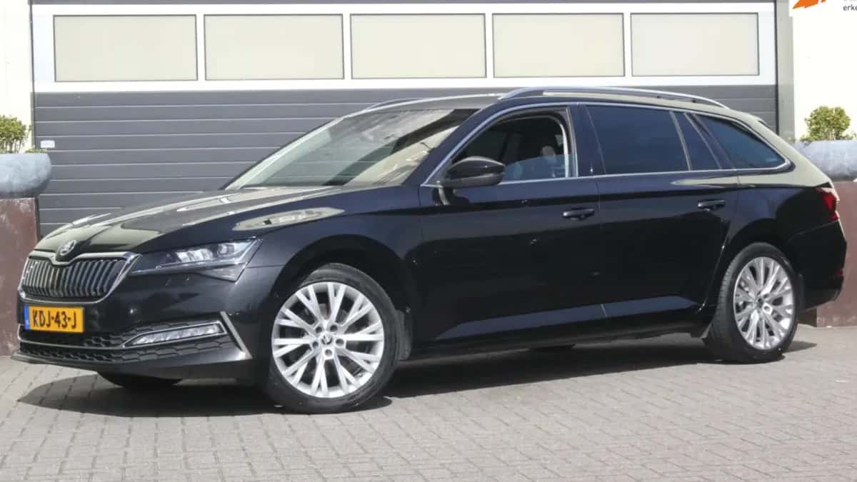 Škoda Superb (2022) — foto 1